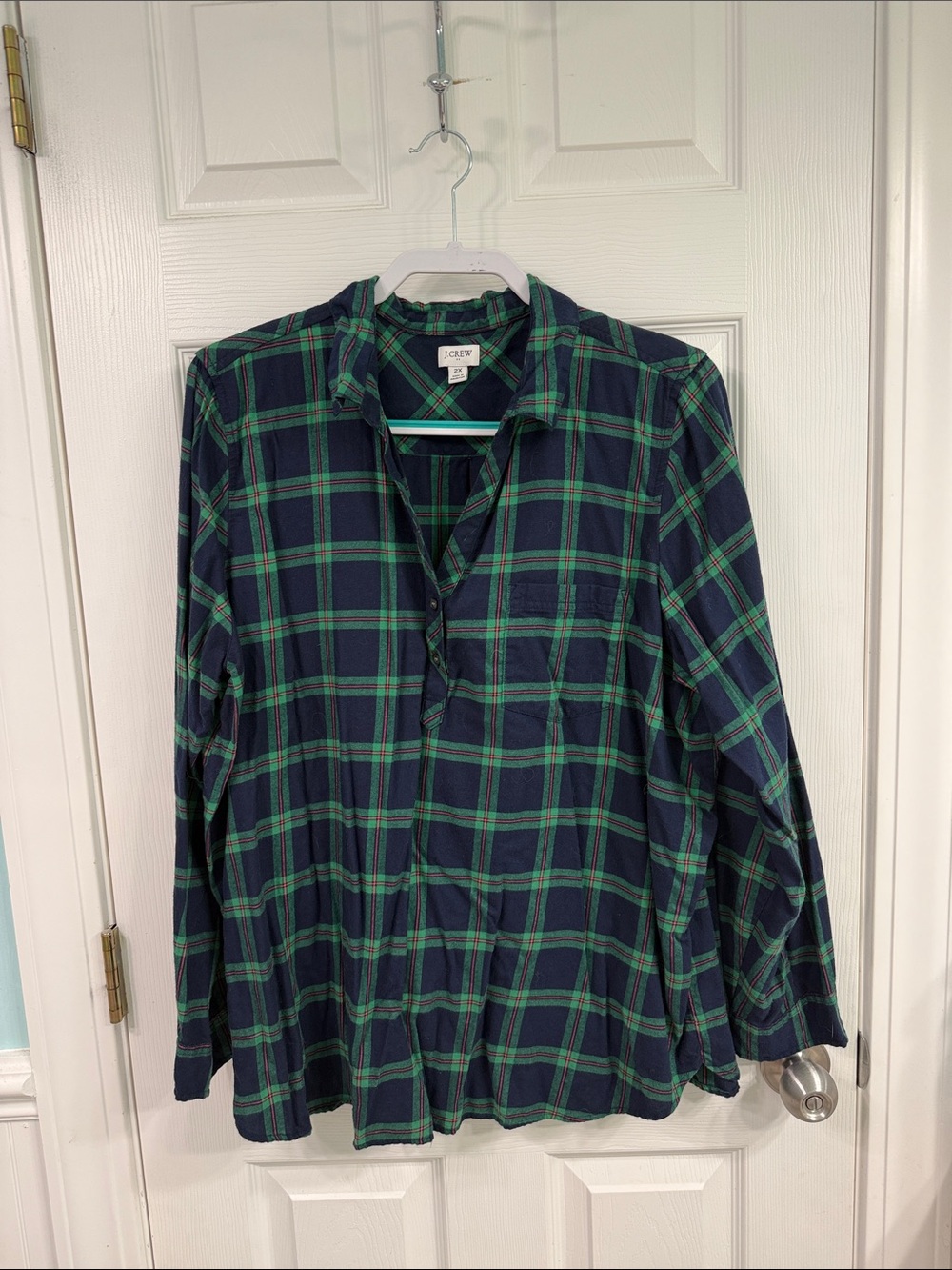 GUC J. Crew Factory plaid tunic in navy.  Size 2X.